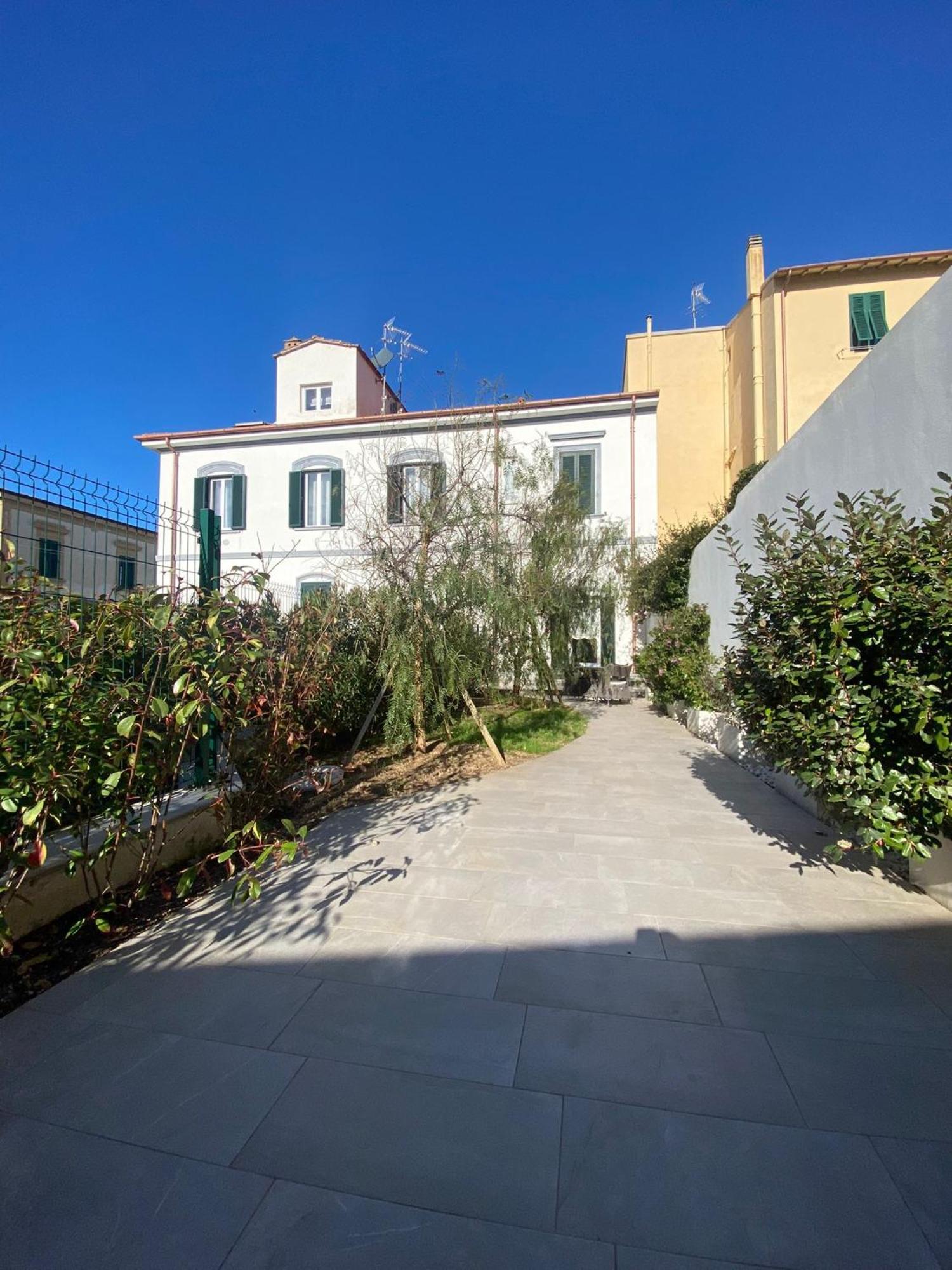 La Lanterna Sul Mare Villa Livorno Exterior photo